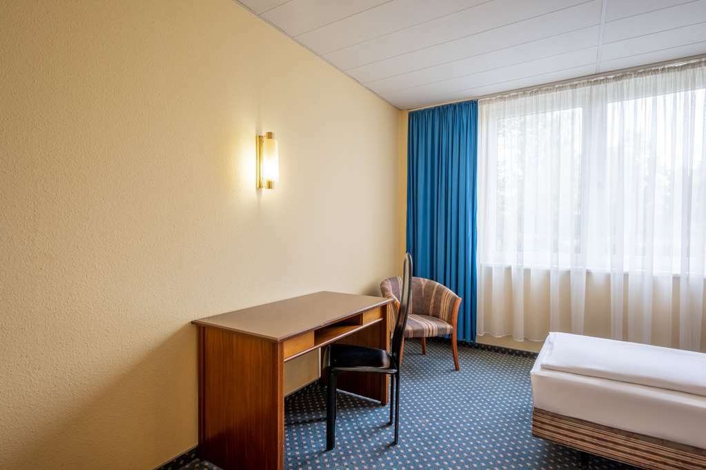 Quick Hotel Dresden West Kesselsdorf Zimmer foto